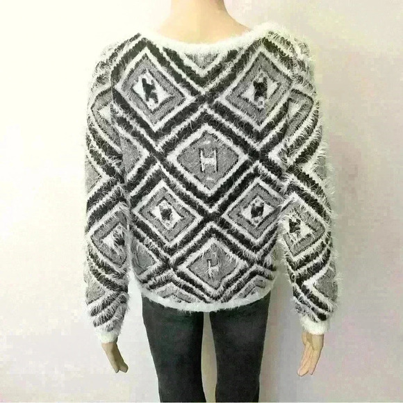Vintage scoop  neck black & white soft fuzzy sweater jumper. - Picture 4 of 14